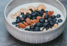 Diets Rich in Tea, Coffee, Berries and Nuts Linked to Better Long-term Heart Health in New Study