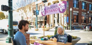 A Volunteer Team of Grandmas Dispense Street-side Wisdom to Those Who Need a Considerate Ear