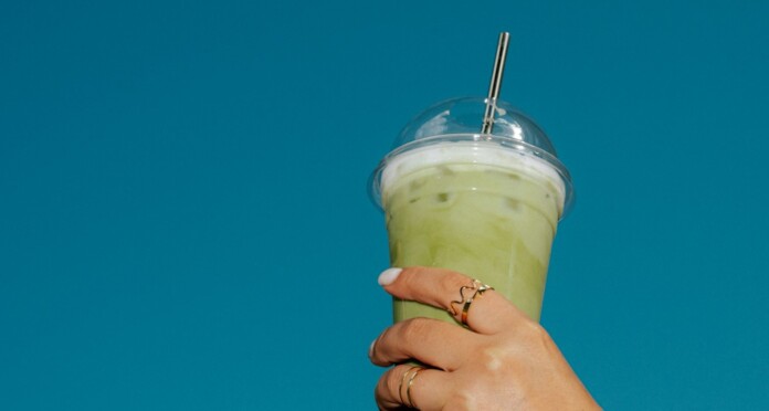 Giving Friend hands a milkshake Kateryna Hliznitsova For Unsplash+ R5WdiS4JS9k-unsplash