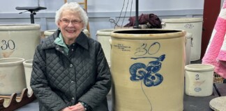 Crock Sitting on Her Porch for 40 Years Fetches $32k After She Hoped for $100 on her Birthday