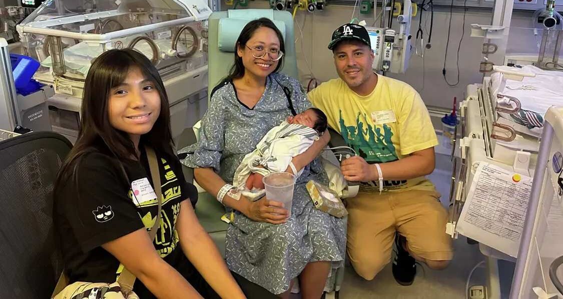 Mom and Baby Beat 1-in-a-Million Odds to Survive the ‘Rarest of Pregnancies’