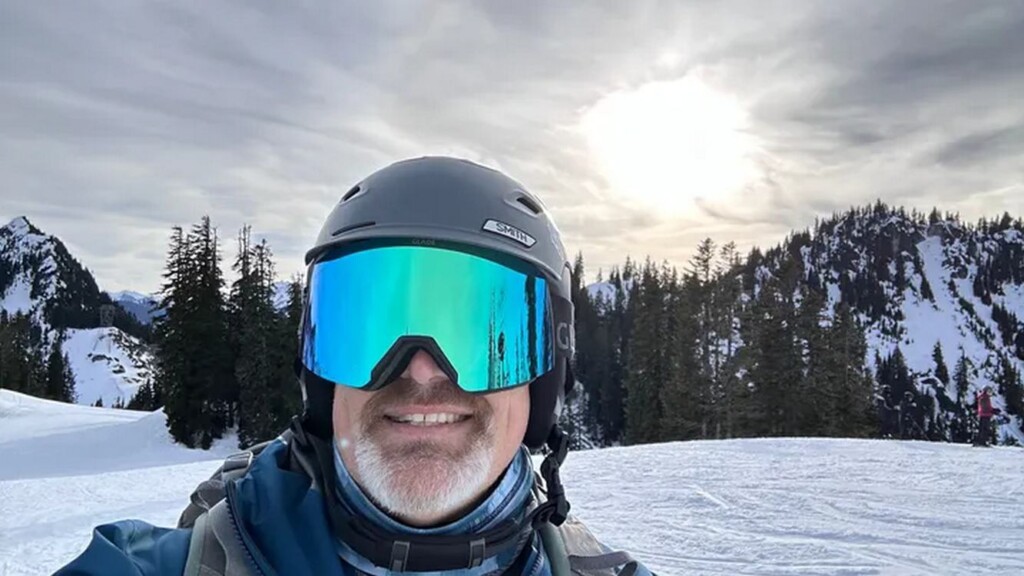Positive Story: Wife Used ‘Find My iPhone’ to Locate Husband Buried in an Avalanche for Over 4 Hours | A Story Worth Sharing