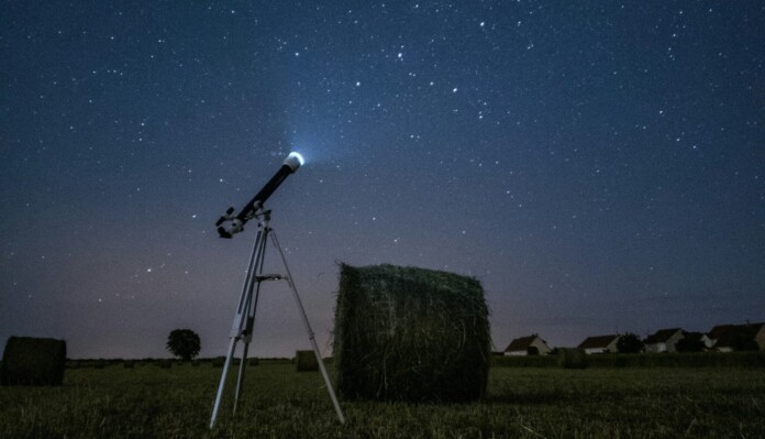 telescope stargazing - unsplash