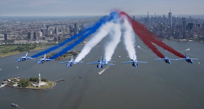 Patrouille de France flies over Statue of Liberty via Official page of the Embassy of France in the U.S. on FB