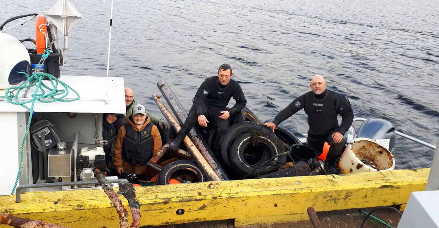 Wasteful Fisherman Turns into Underwater Garbage Man, Pulls Tons of Tires from Canadian Harbors